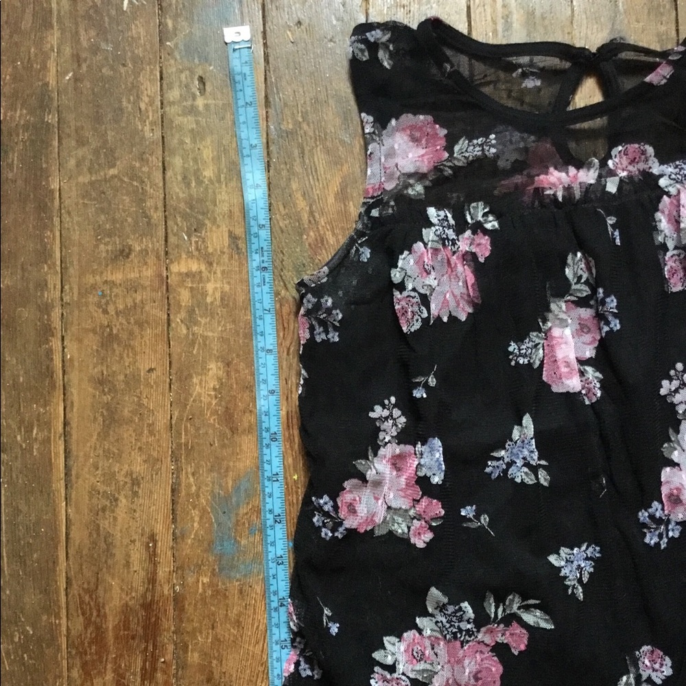 Flower blouse - Picture 2 of 7
